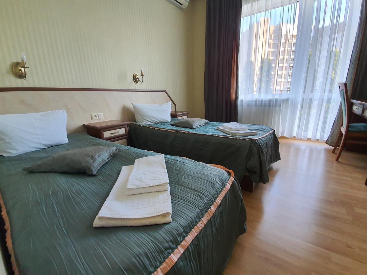 Hermes Resort Hotel With Medical Treatment Truskavets Exterior foto