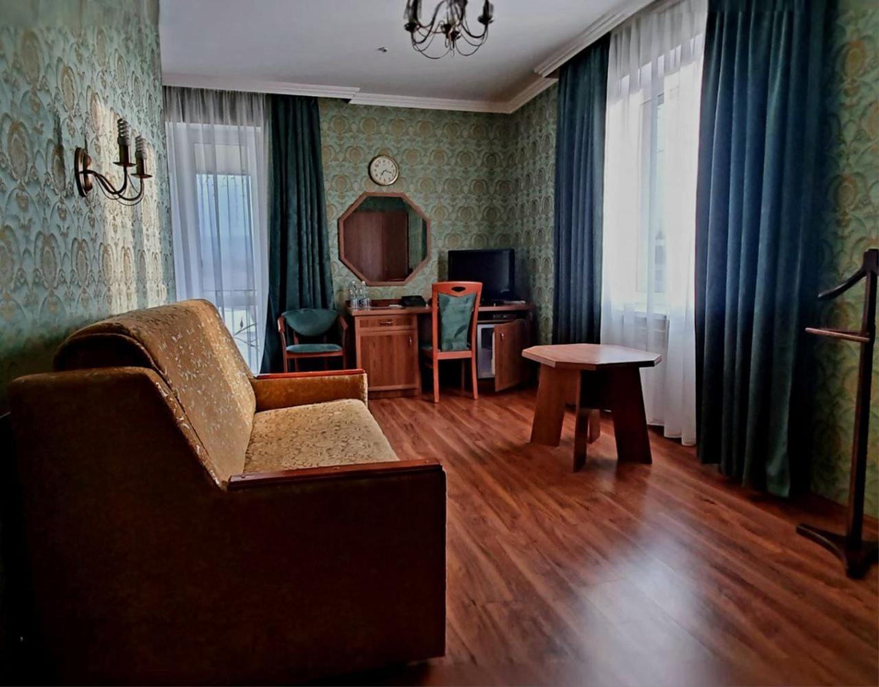Hermes Resort Hotel With Medical Treatment Truskavets Exterior foto