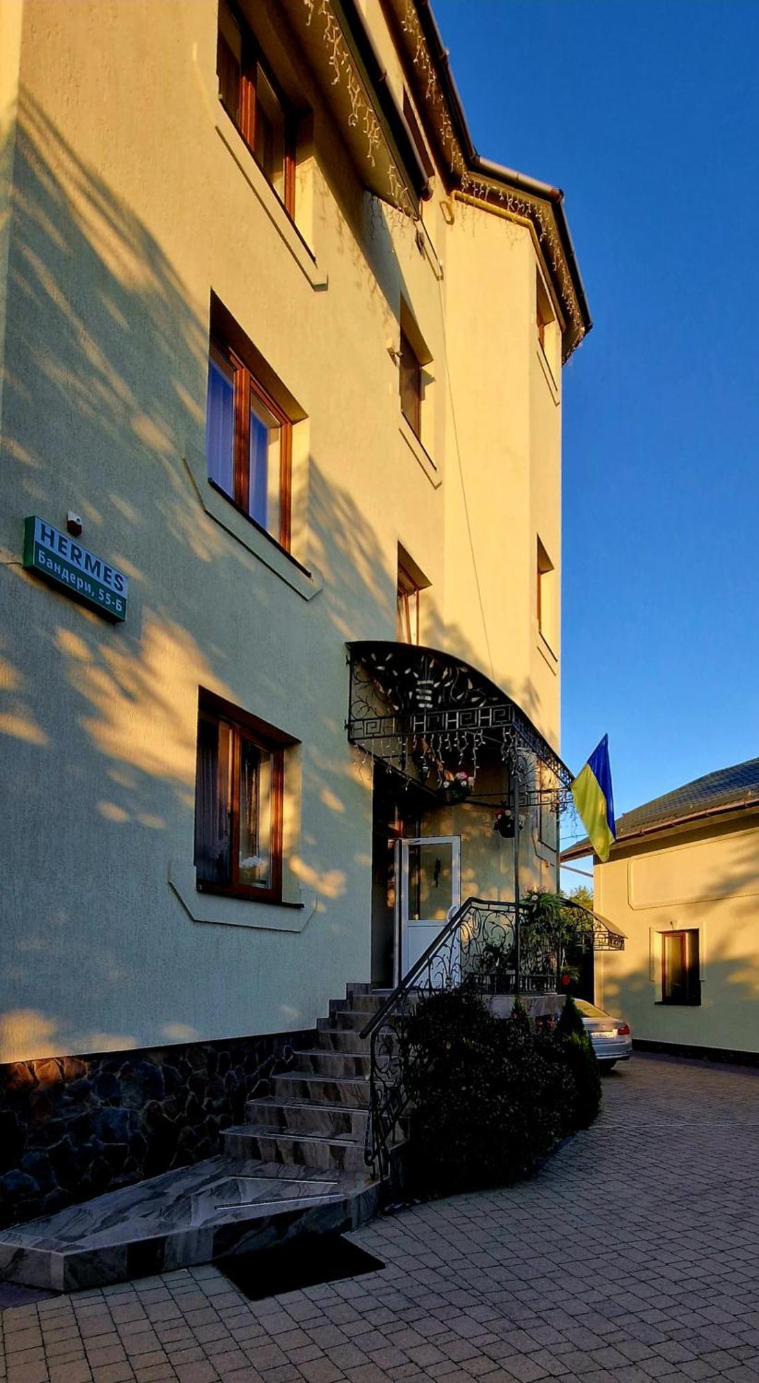 Hermes Resort Hotel With Medical Treatment Truskavets Exterior foto